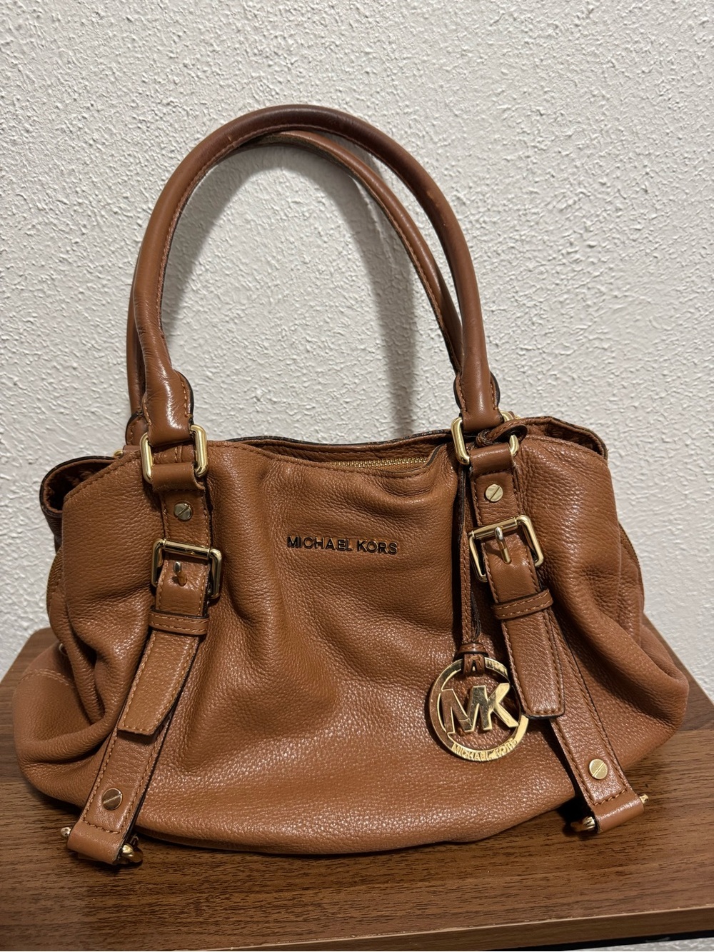 Michael Kors Bedford camel leather shoulder